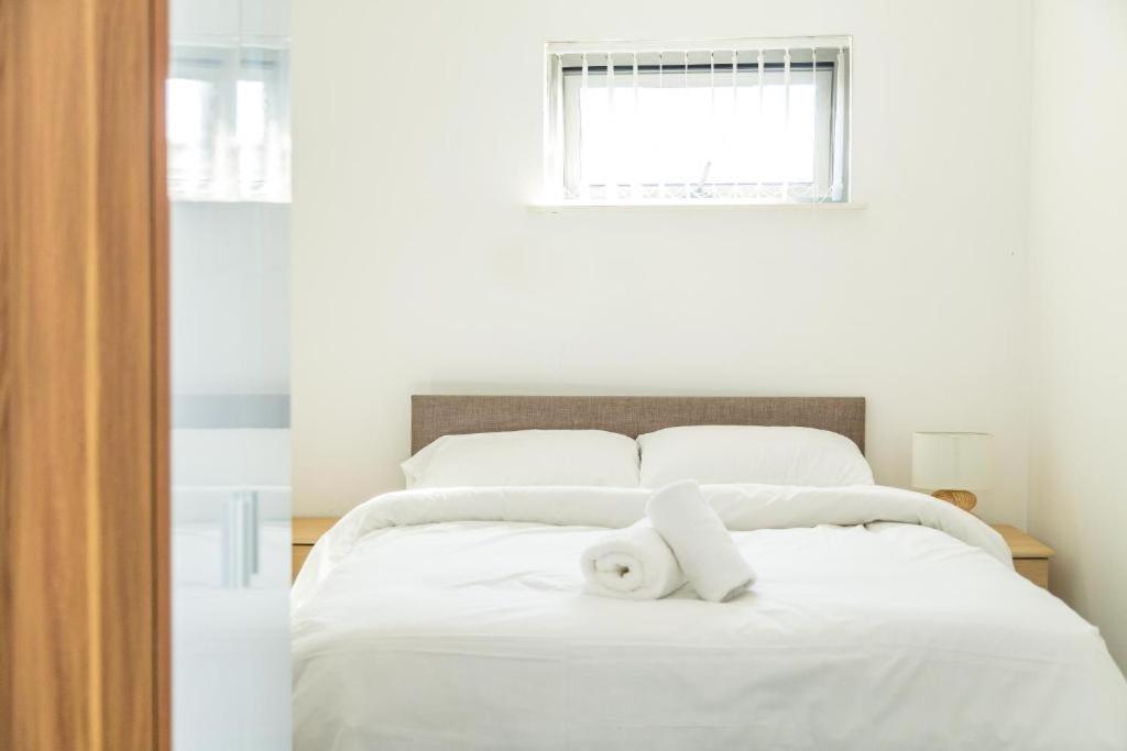 Serviced Apartment In Liverpool City Centre - Free Parking - Balcony - By Happy Days Luaran gambar