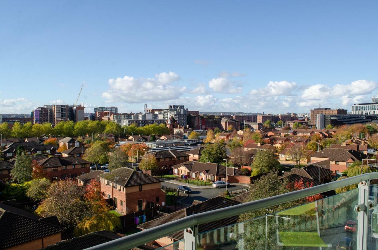 Serviced Apartment In Liverpool City Centre - Free Parking - Balcony - By Happy Days Luaran gambar